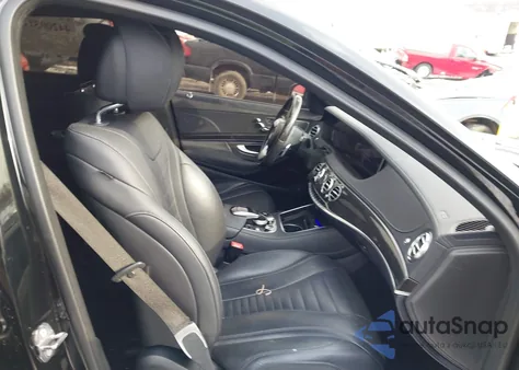 2019 Mercedes-Benz S 560 4Matic z USA, uszkodzony, nr VIN WDDUG8GB2KA461013